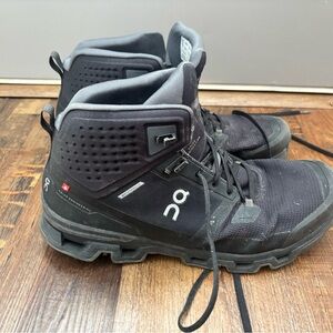 On Cloudrock 2 Waterproof, Black/Eclipse, Hiking Boots. Men’s Need to be cleaned